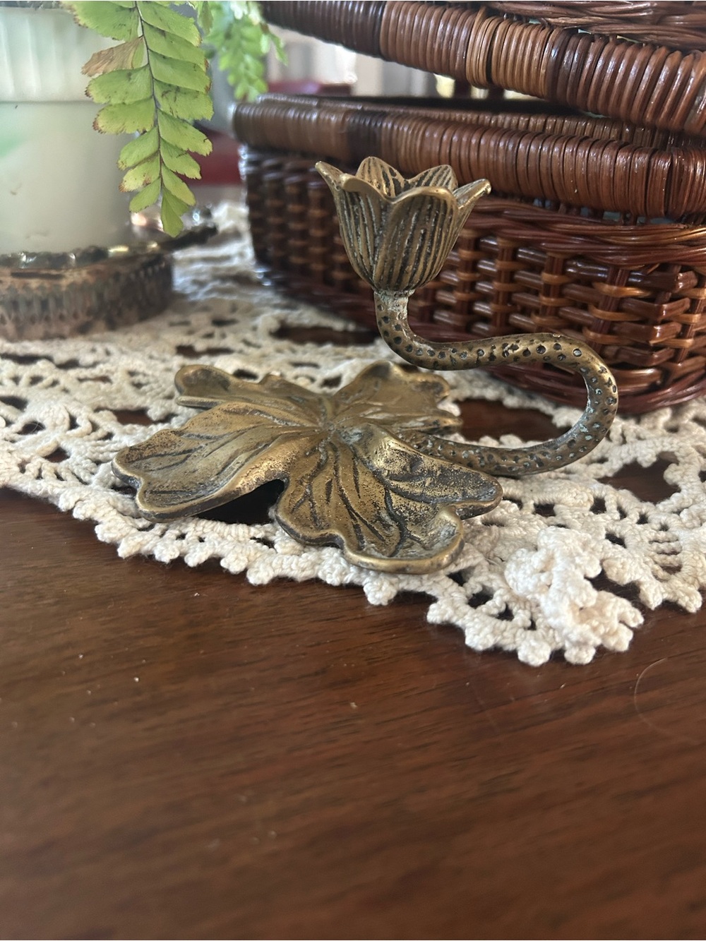 BrassLeaf & Flower Decorative candle stick holder Gold Finish